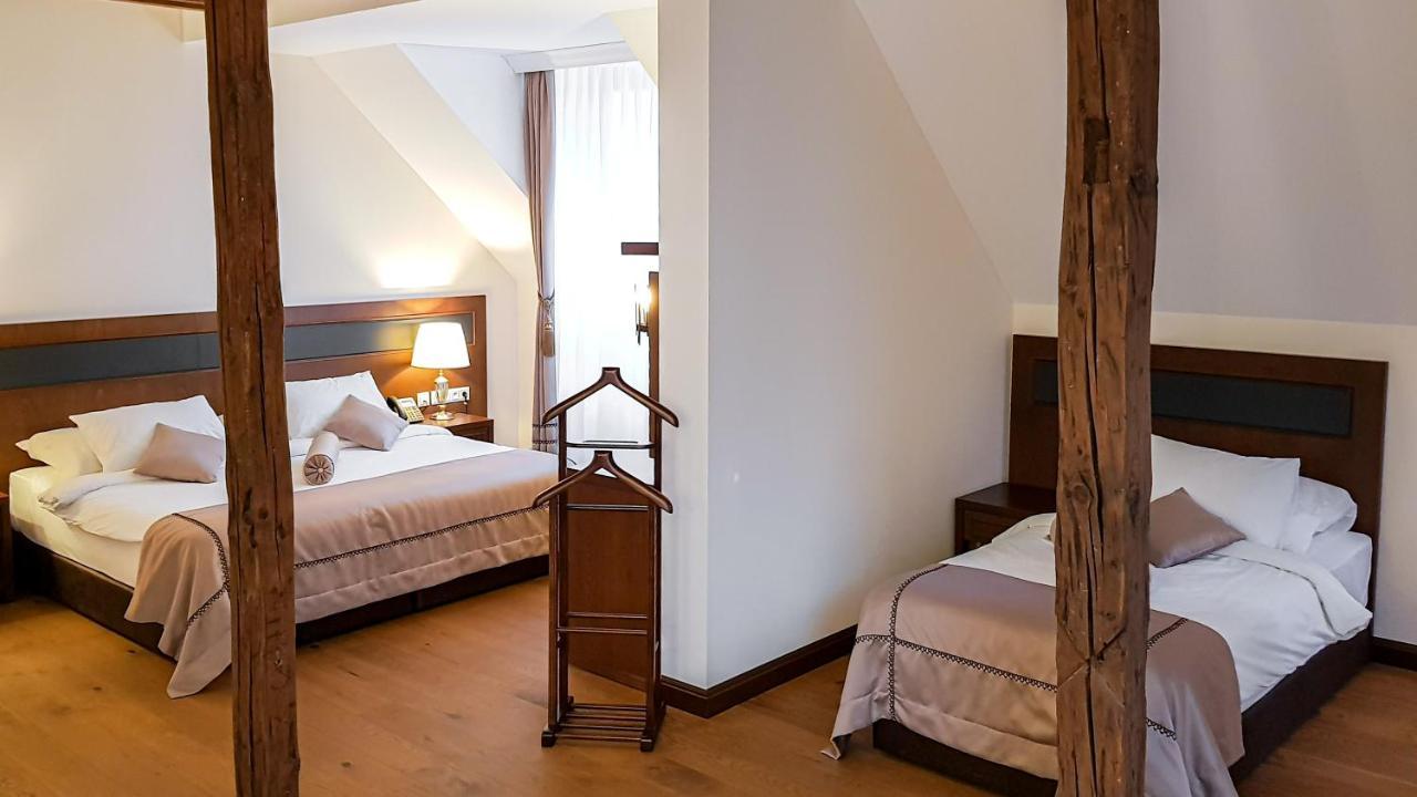 Hotel Michael'S Palace Kosice Bagian luar foto