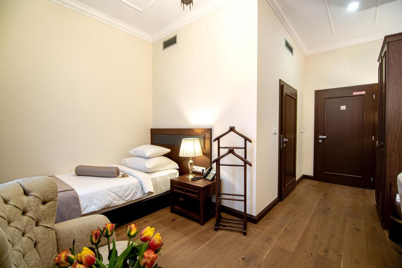 Hotel Michael'S Palace Kosice Bagian luar foto
